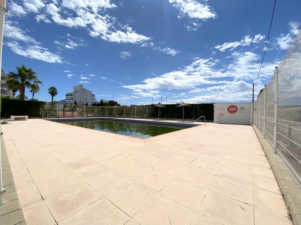Puerto Real Villa Roses